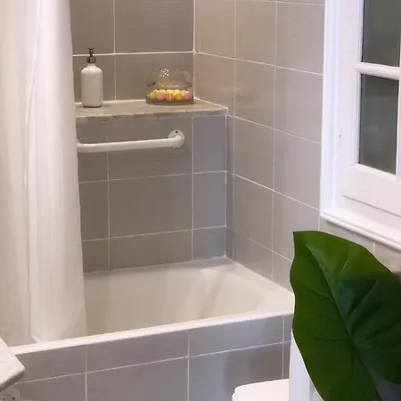 Funcional Y Elegante En El Centro Junto Guggenheim By Urban Hosts Apartment Bilbao