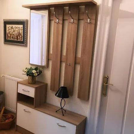 Apartment Funcional Y Elegante En El Centro Junto Guggenheim By Urban Hosts Bilbao